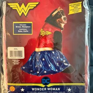 DC XXL Wonderwoman Dog Costume - never worn